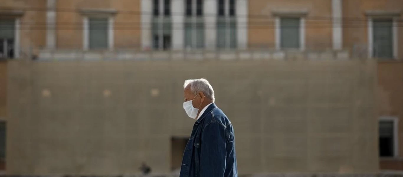 «Θα έχουμε άλλους 12.000 νεκρούς»: Οι αριθμοί που δείχνουν την αποτυχία των lockdowns - Το λάθος με τους εμβολιασμούς